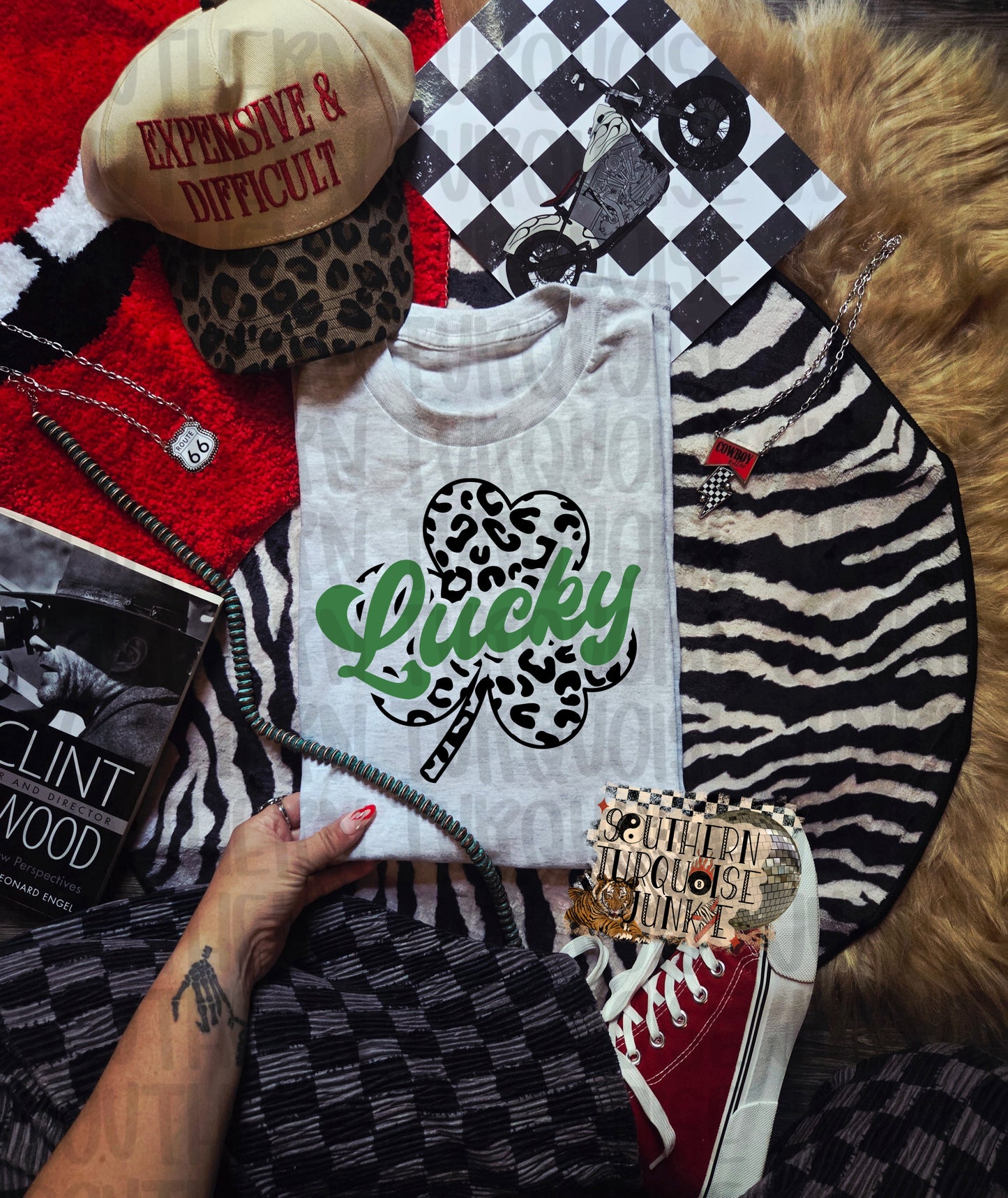 LUCKY CLOVER TEE